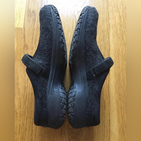 MERRELL Merrell Women Encore SideStep Ortholite Wool Mules Clogs size 7 - Picture 7 of 9